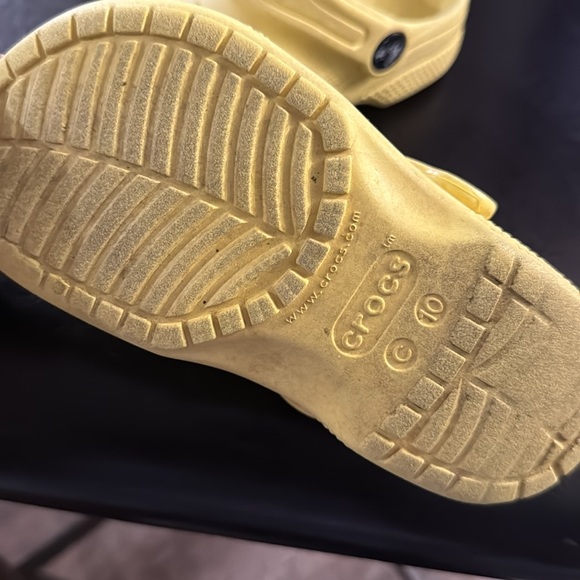 Girl yellow crocs - Picture 2 of 2